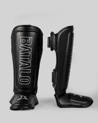 schienbeinschoner-kickboxen-muaythai-mma-schwarz-front