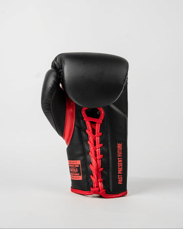 Pik Dame SB-Pro Boxhandschuhe - Schwarz Rot Schnüren